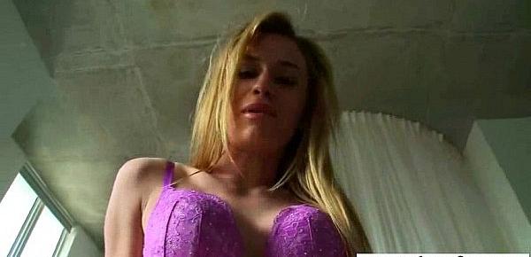  Amateur Girl Play With Sex Toys In Front Of Camera vid-01